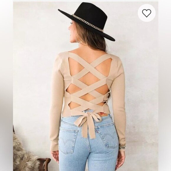 Le Lis Tan Back Lace-Up Fitted Sweater Size Small - Picture 2 of 10
